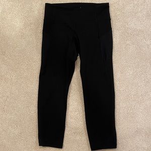 black old navy crop leggings